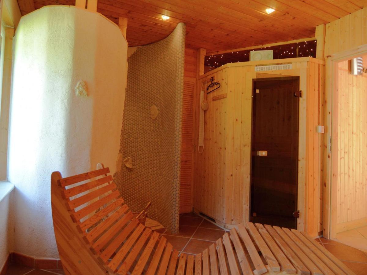 Beautiful Holiday Home With Covered Veranda 프리에드리치로다 외부 사진